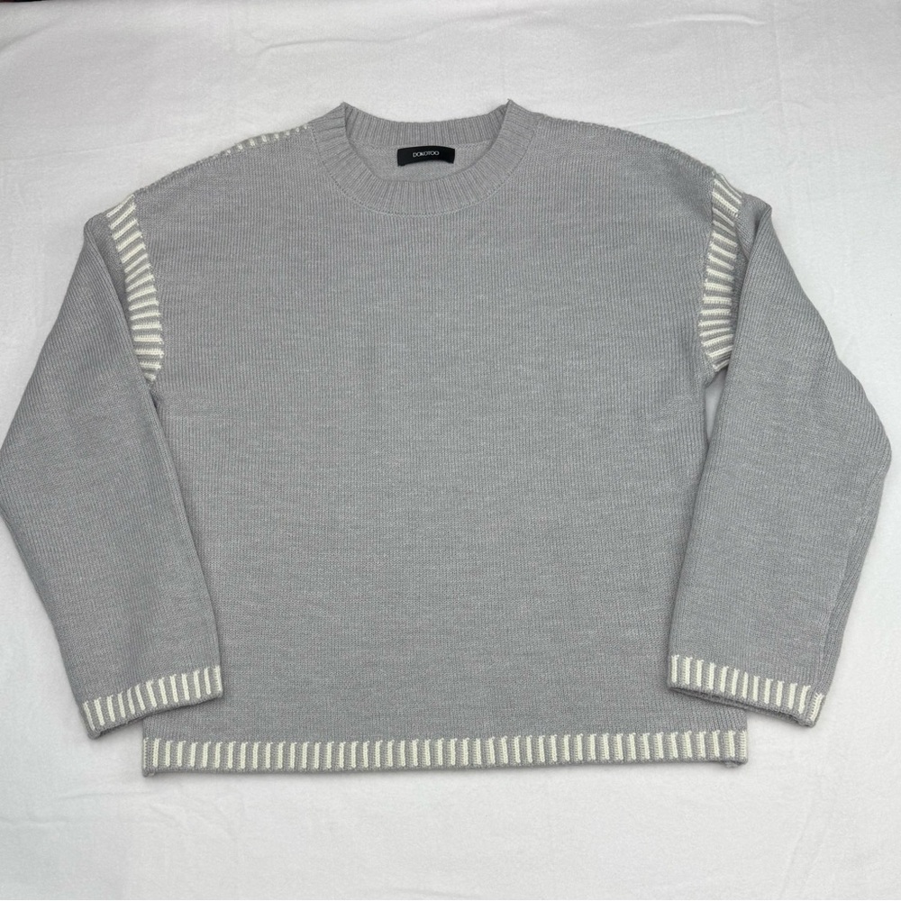 Dokotoo Gray Crewneck oversized Sweater with White Stripe Trim Women’s Medium